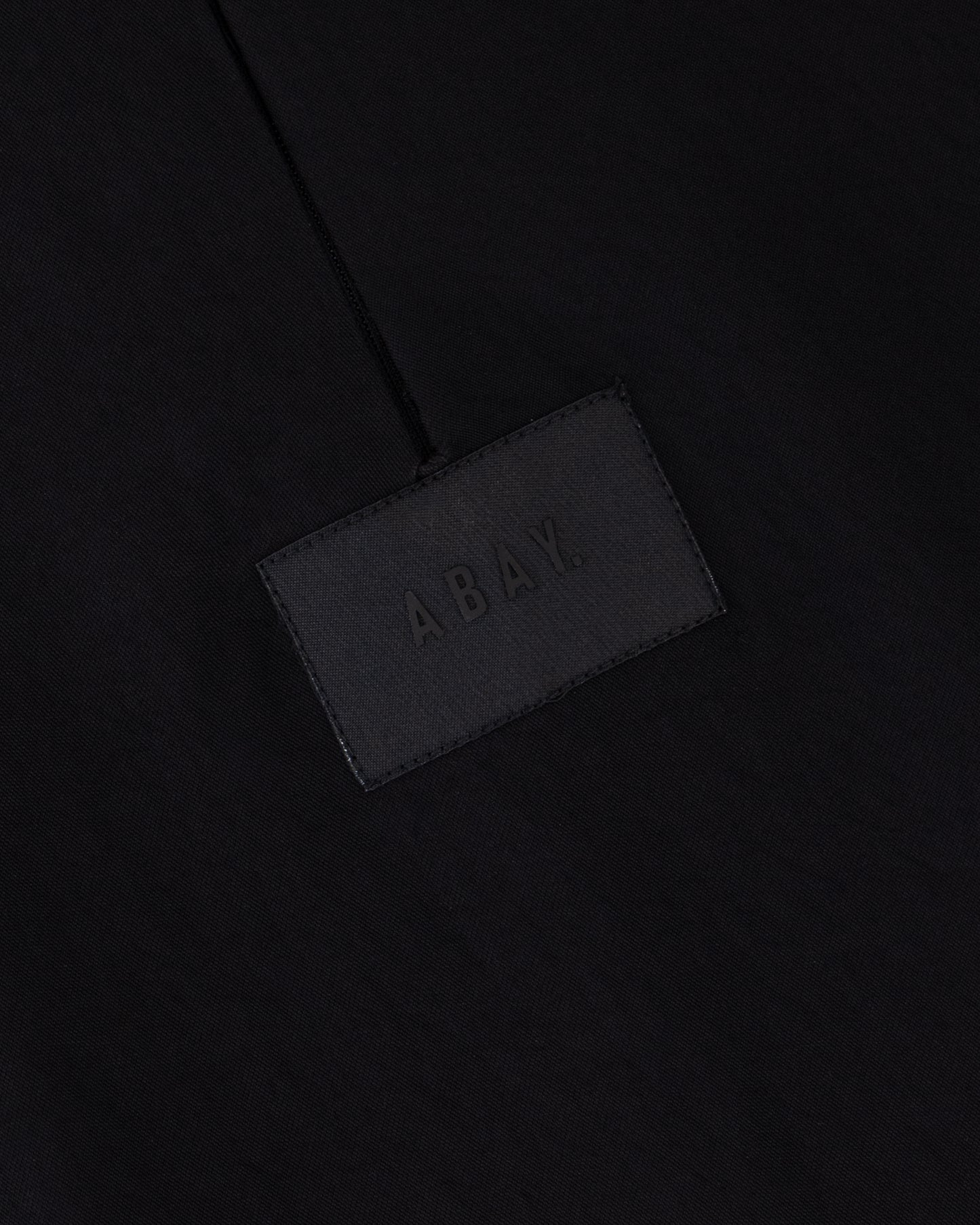 تباين غرزة Abaya مع Starfish Knot - Jet Black Edition