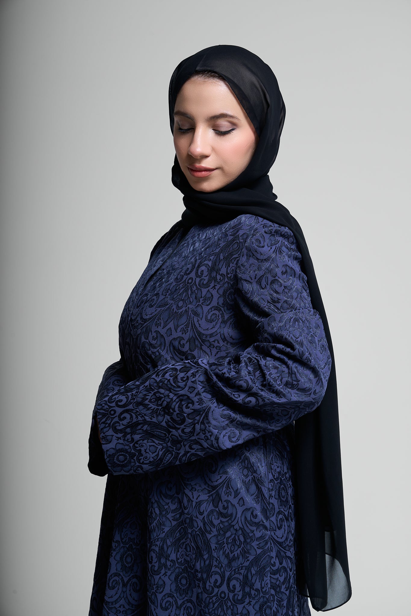 Midnight Elegance Abaya