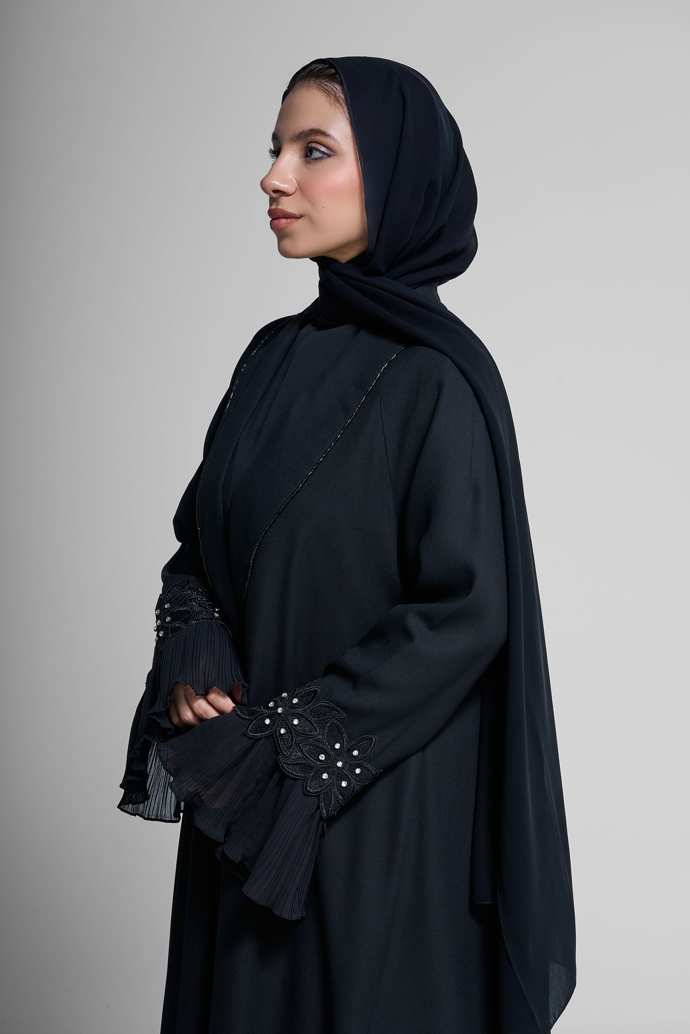 Pearl Cuff Abaya