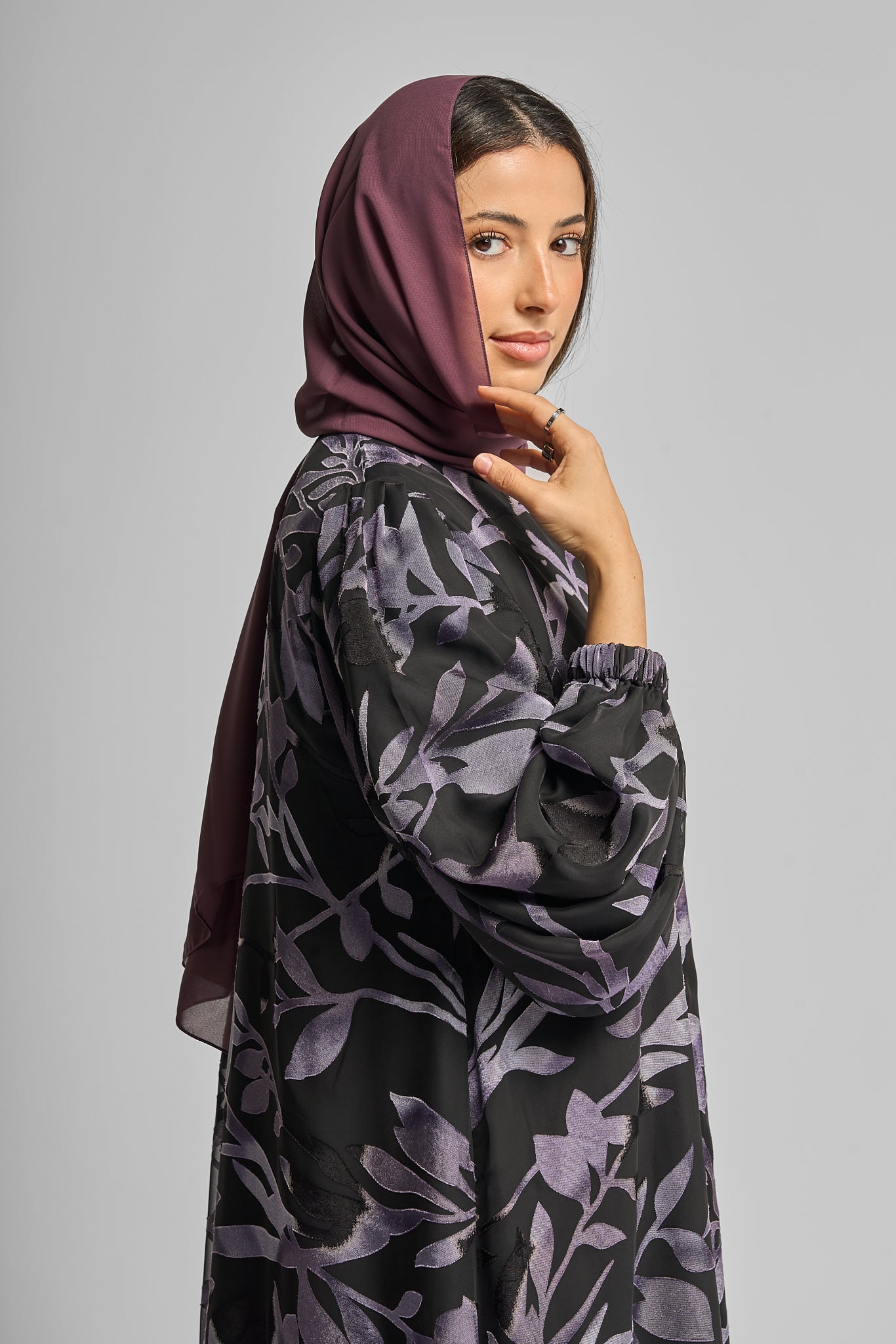 Printed Abaya with Leaf Motif