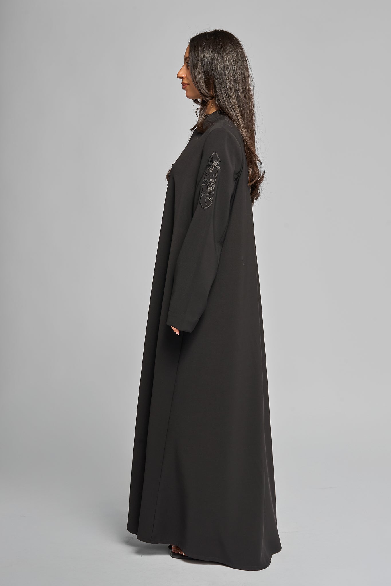 Modern Serenity Abaya