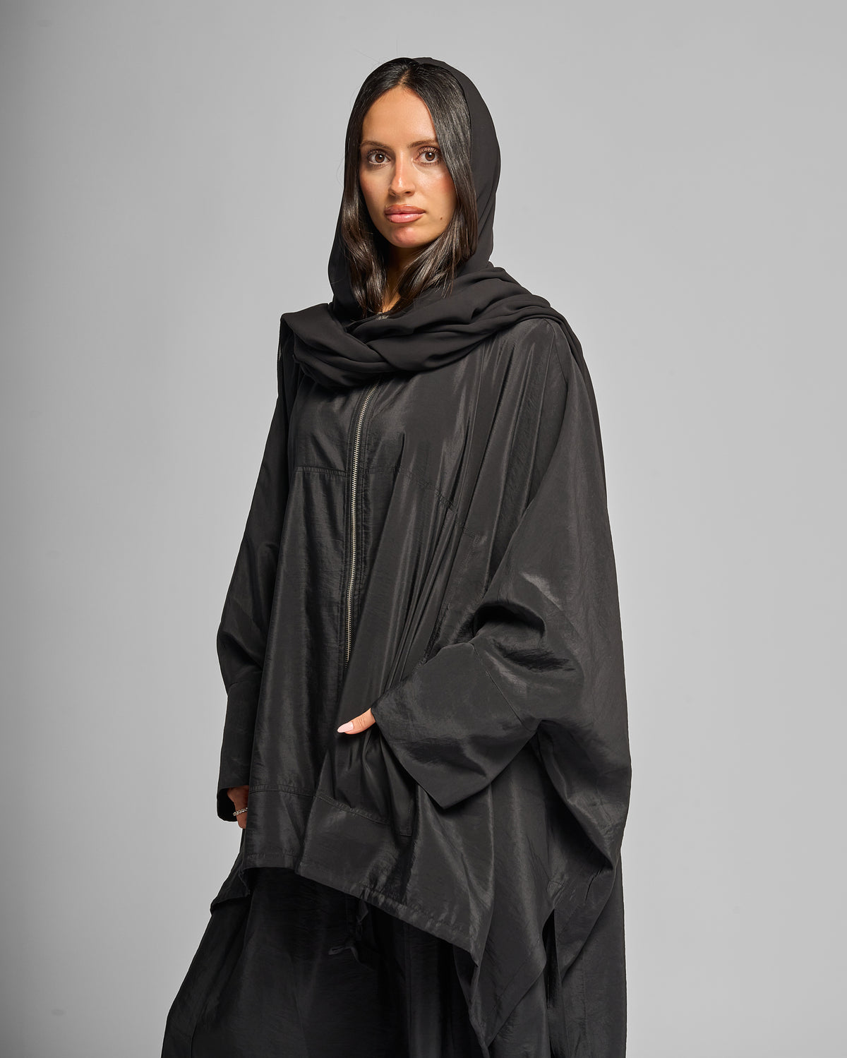 Modest Streetwear Black Abaya Set with Zip Jacket and Skirt