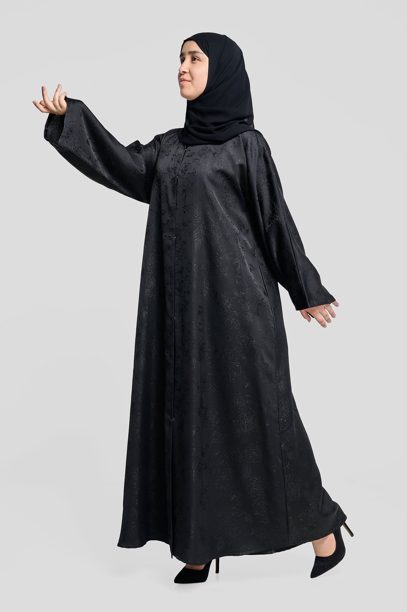 منتصف الليل ساتين أبايا