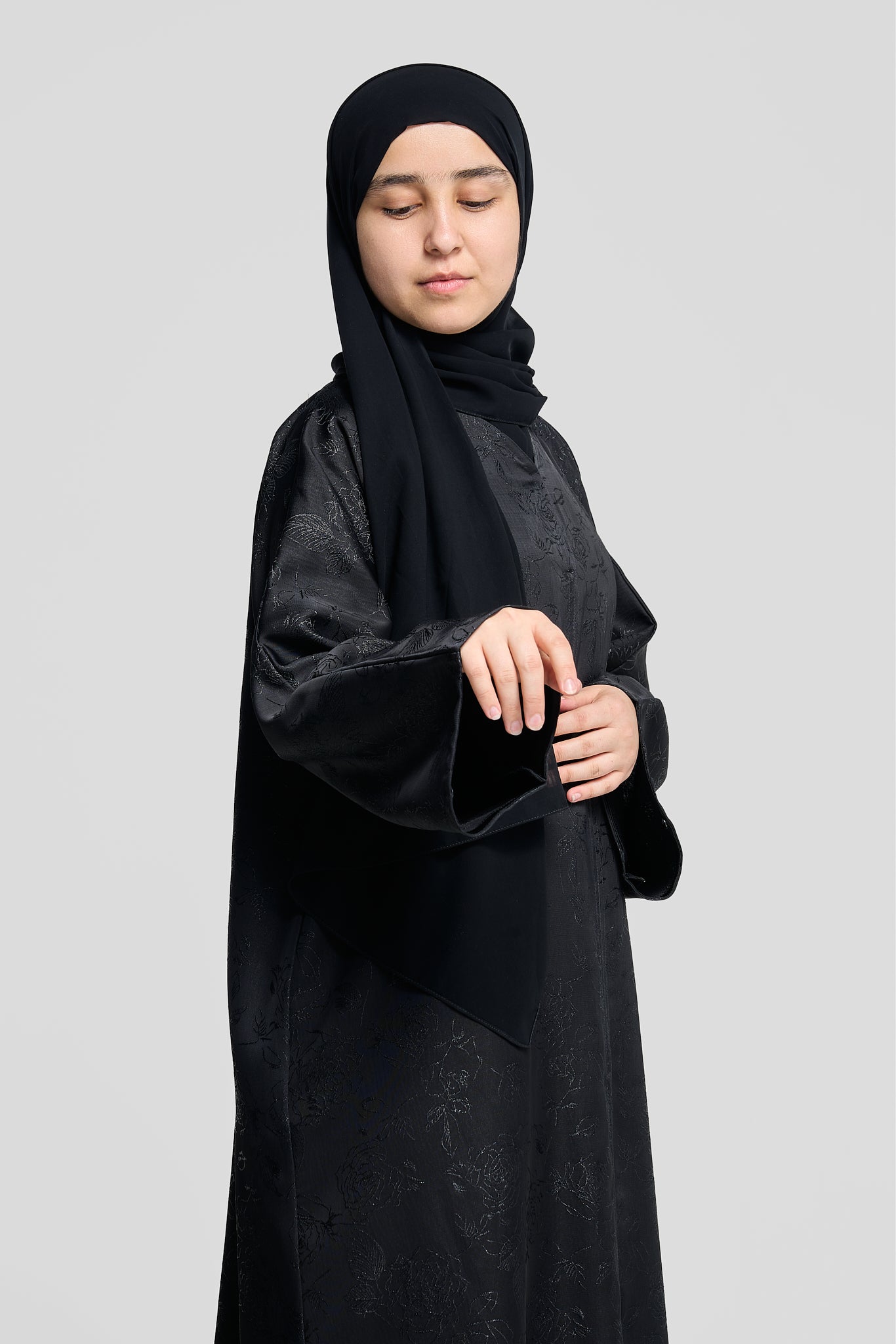 منتصف الليل ساتين أبايا