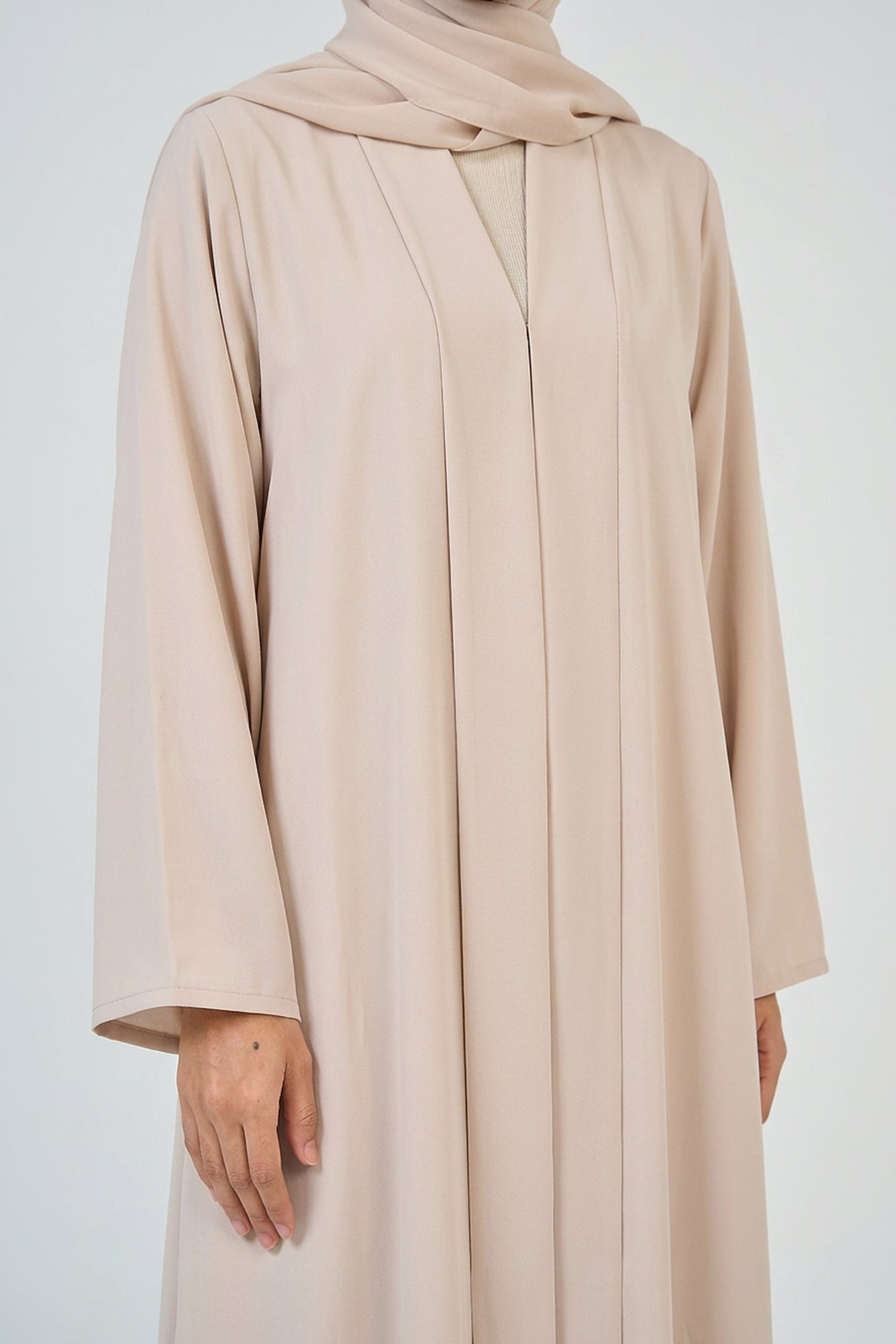 Pearl Beige Pleated Abaya