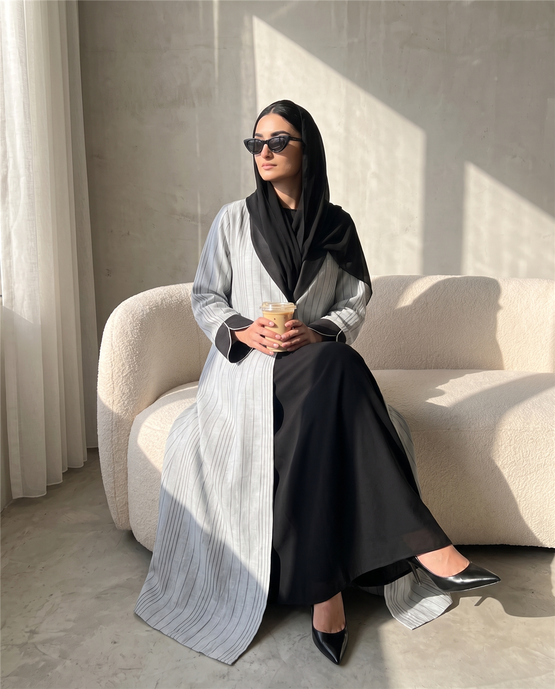 Pinstripe Shawl Collar Abaya