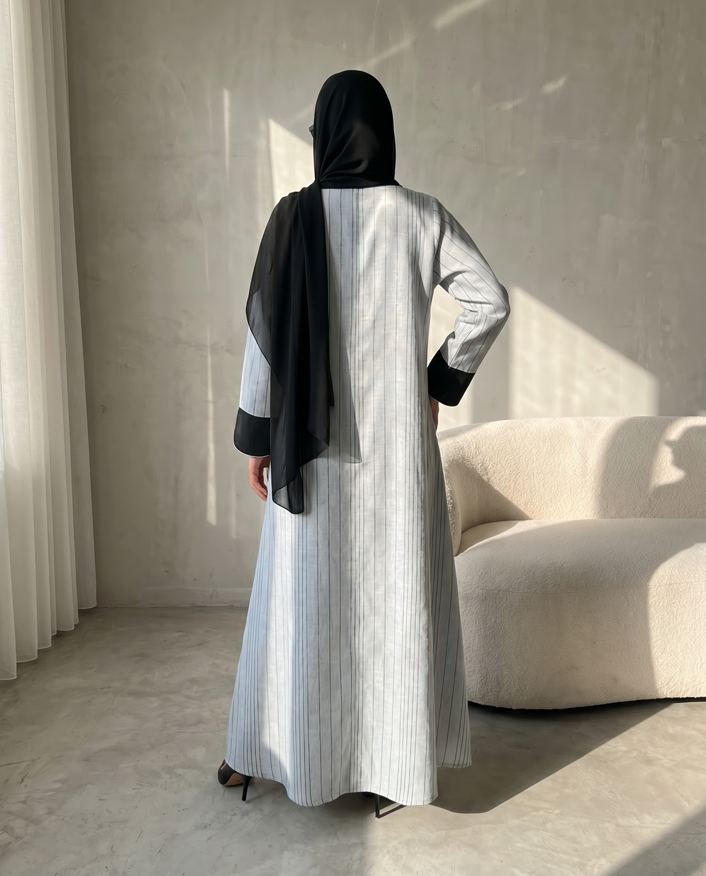 Pinstripe Shawl Collar Abaya