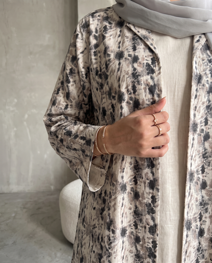 مجموعة عباية دانتيل بلوسوم منتصف الليل