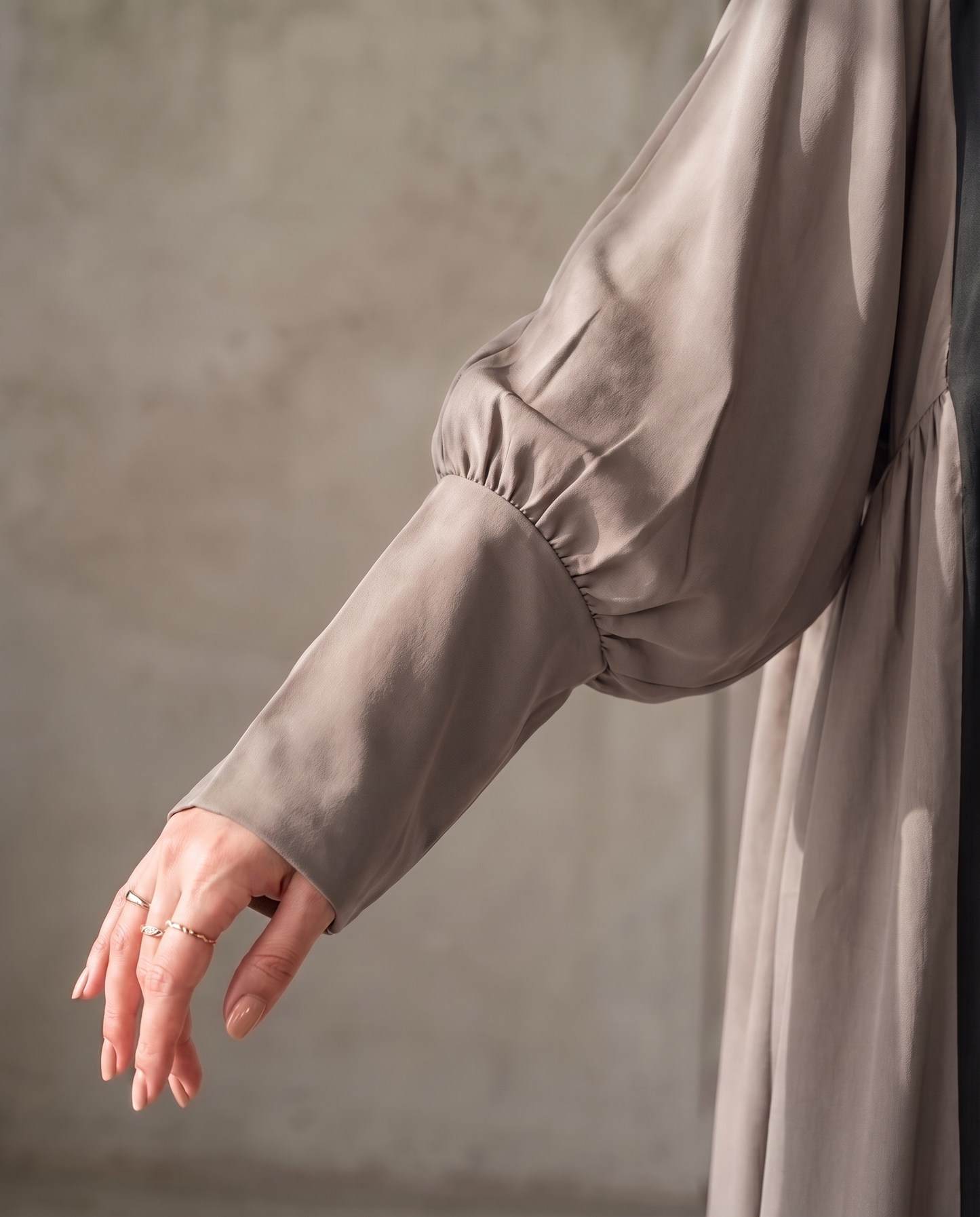 Minimal Hooded Open Abaya with Fluid Drape Grey and Relaxed Silhouette