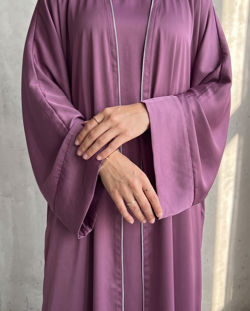 Elegant Purple Open Abaya Set Vertical Detailing With Matching Inner Dress – hover image