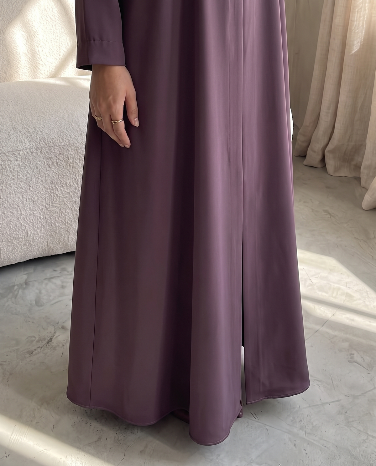 عباية بطبعة حجاب رملي