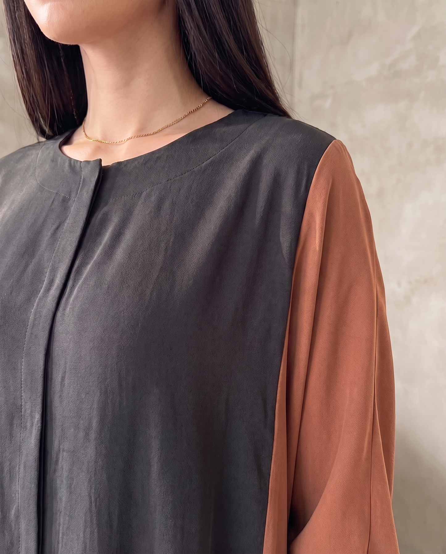 Minimal Hooded Open Abaya with Fluid Drape Terracotta and Relaxed Silhouette