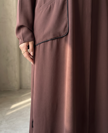 عباية امبر بلوم