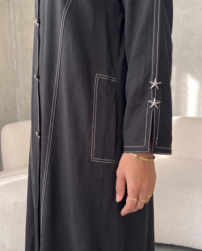 عباية مع خياطة