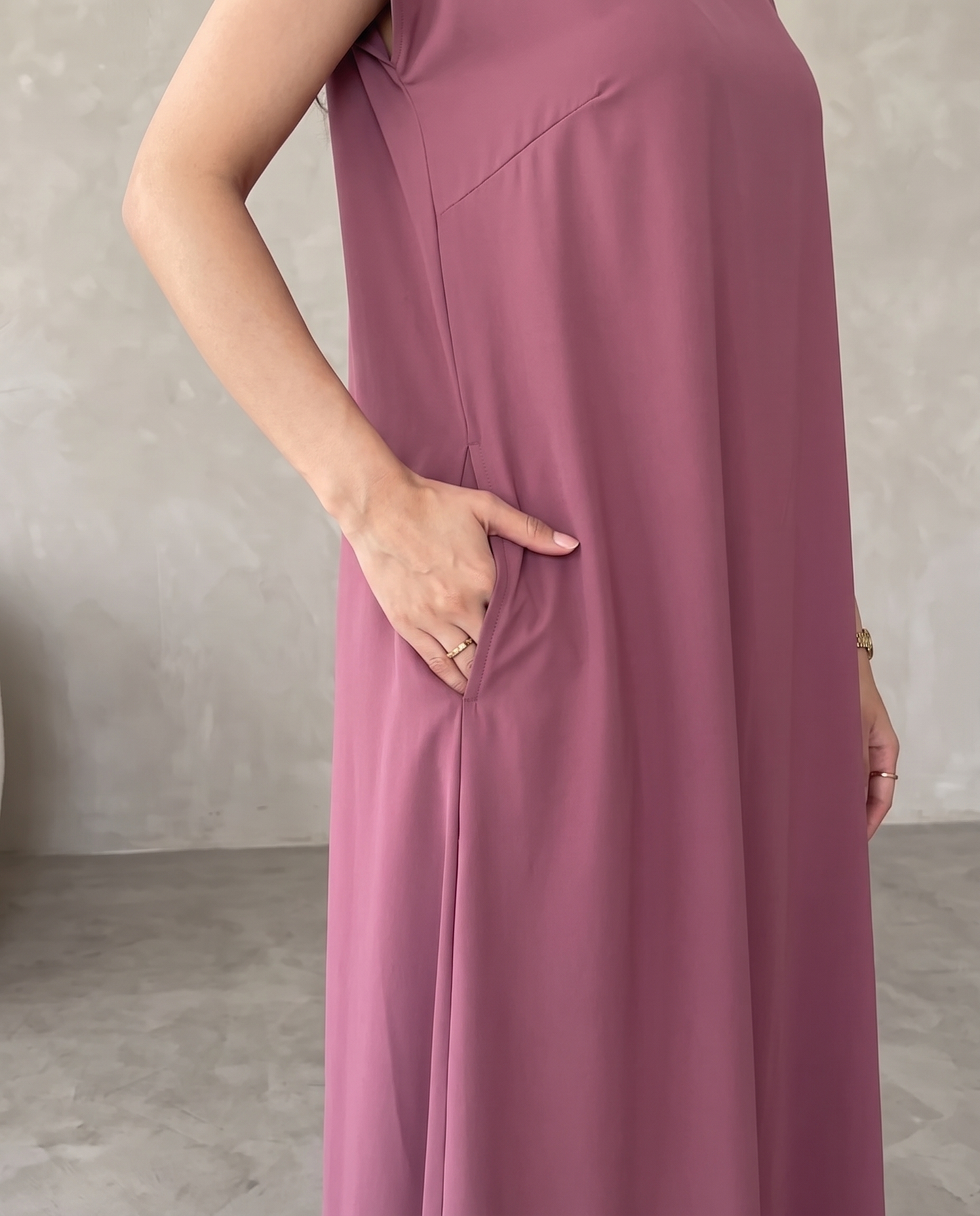 Essential Flowy Nada Rose Inner Dress