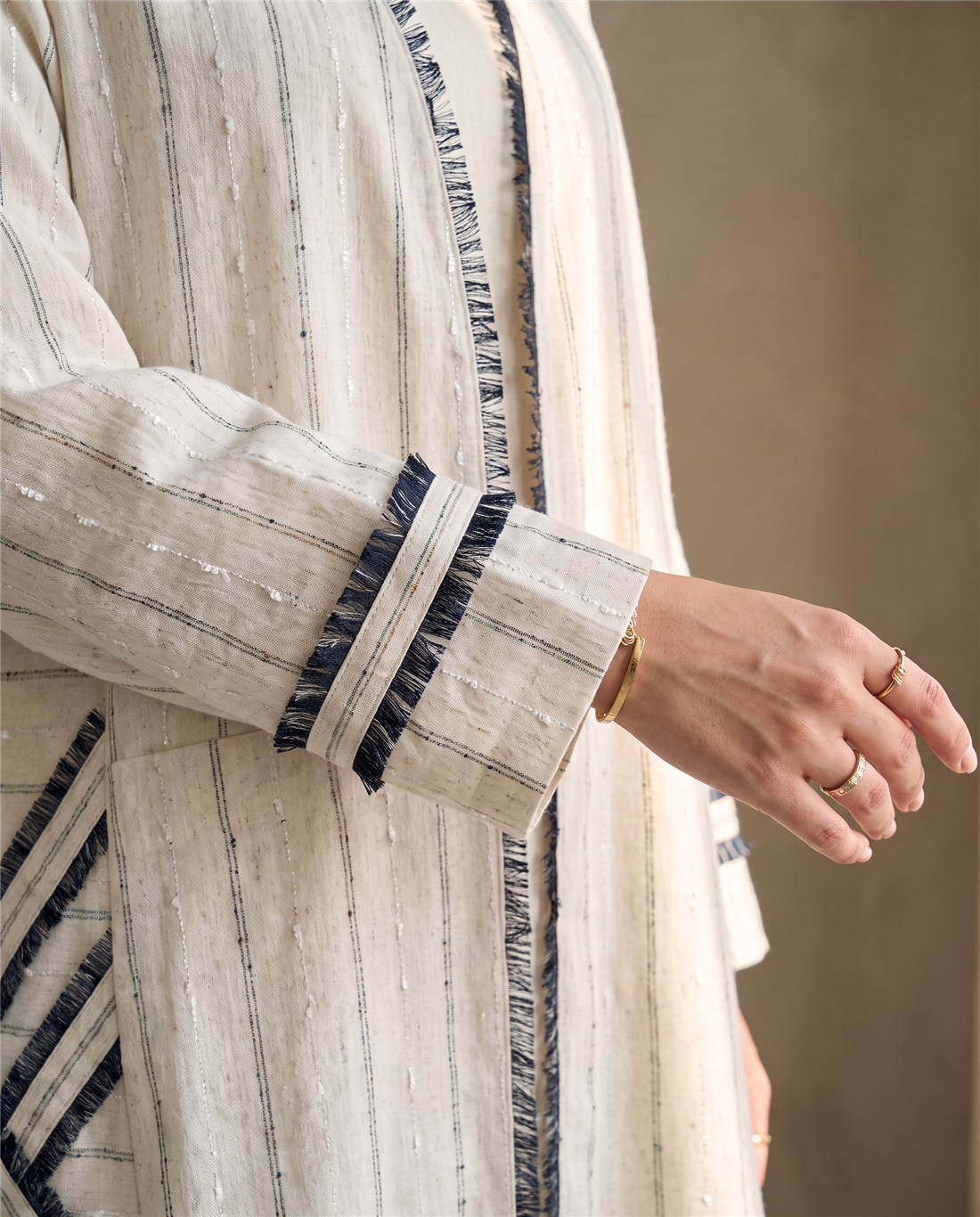 Striped Linen Abaya with Contrast Trim Detailing