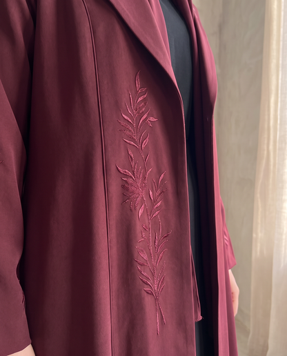 Tailored Open Abaya with Structured Lapel and Minimal Embroidery