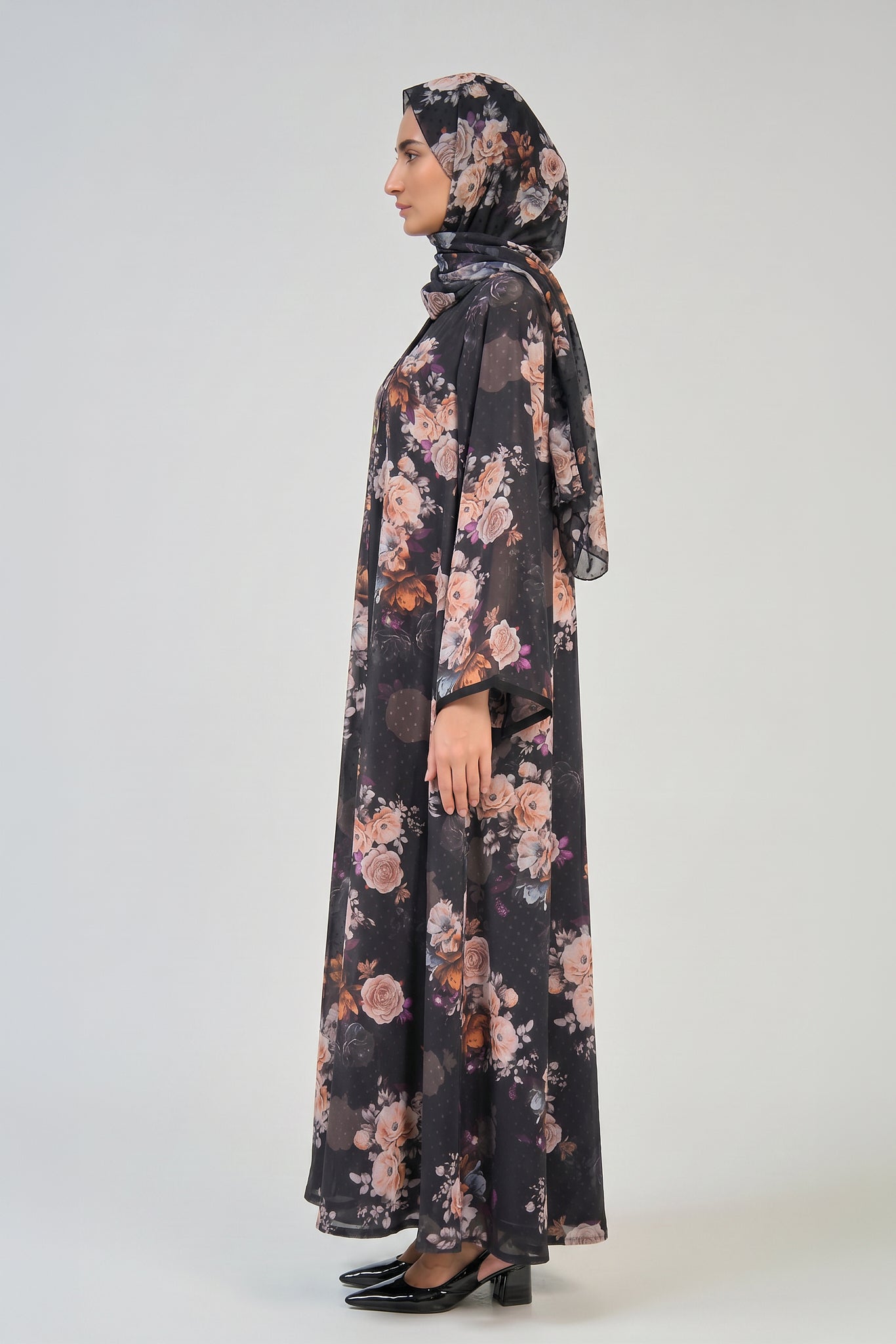 Midnight Rose Garden Abaya