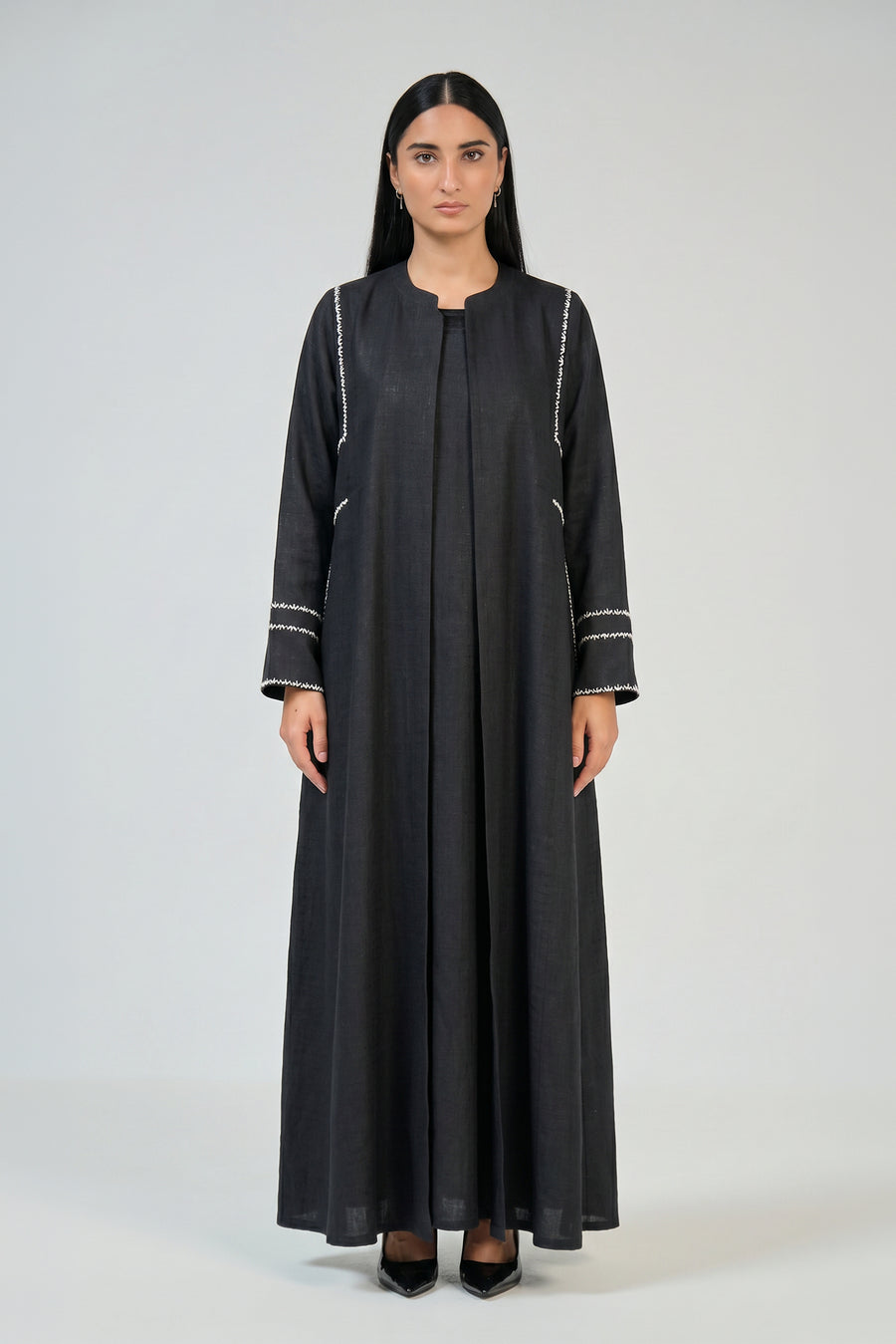 Noir Thread Abaya