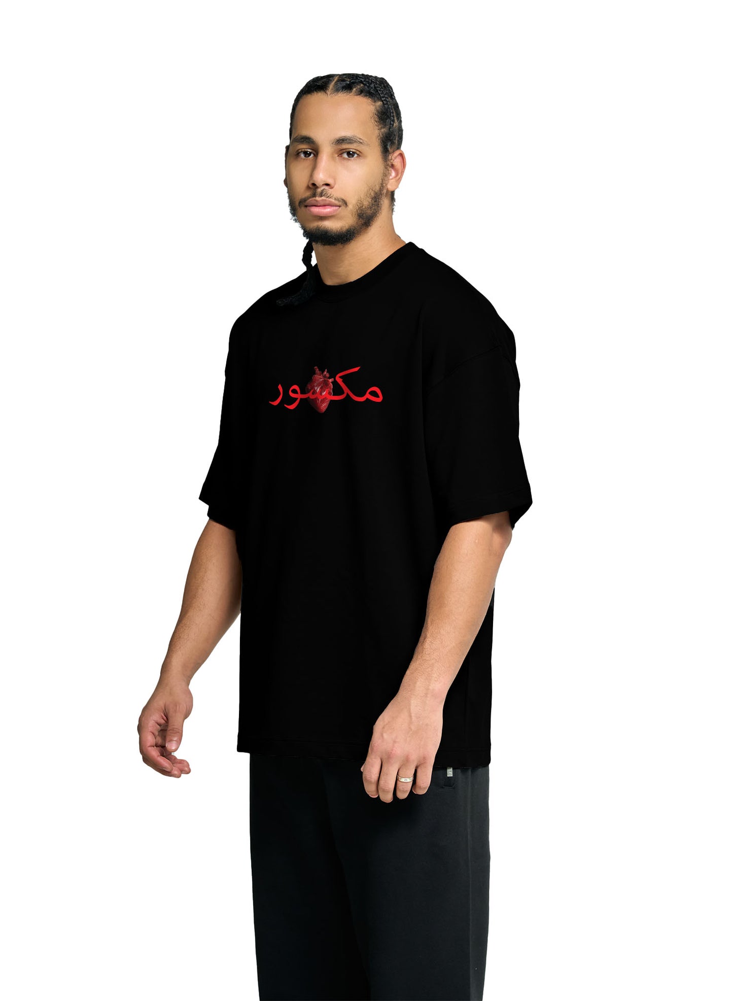 أسود