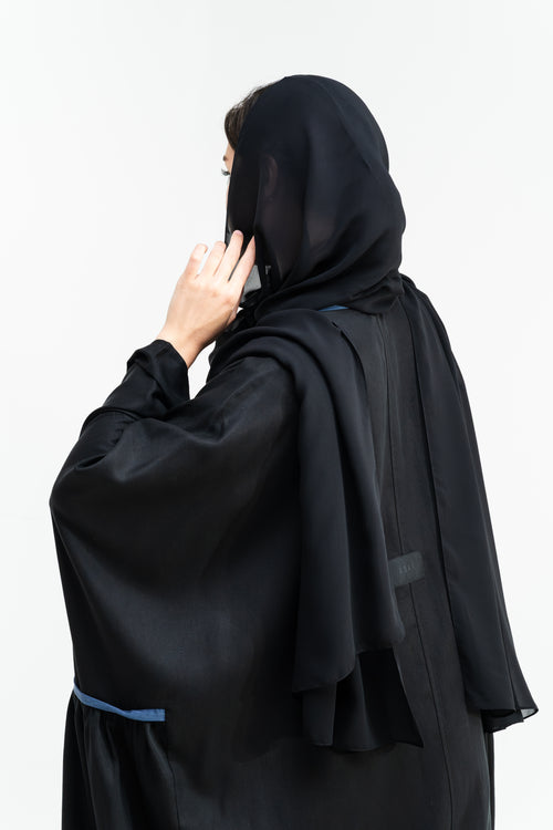 Midnight Contour Abaya with Blue Trim – hover image