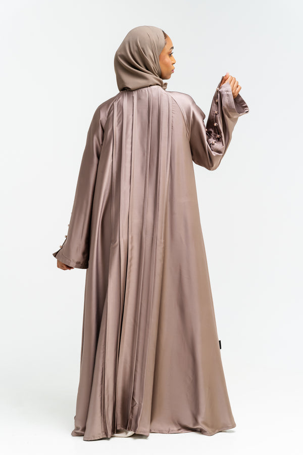 Mocha Pearl Pleated Abaya – hover image