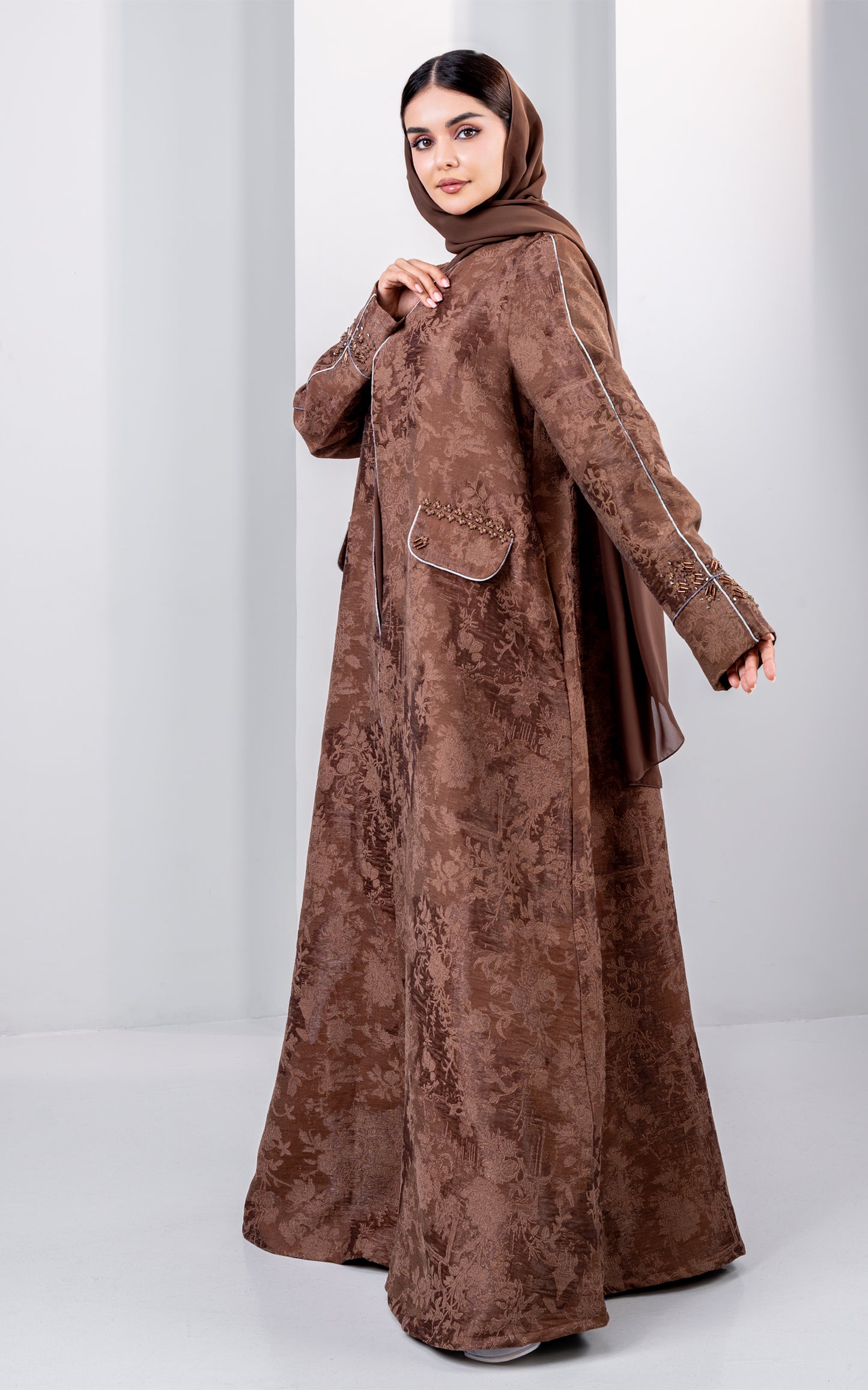 Elegant Floral Jacquard Abaya with Embellished Pocket Detail
