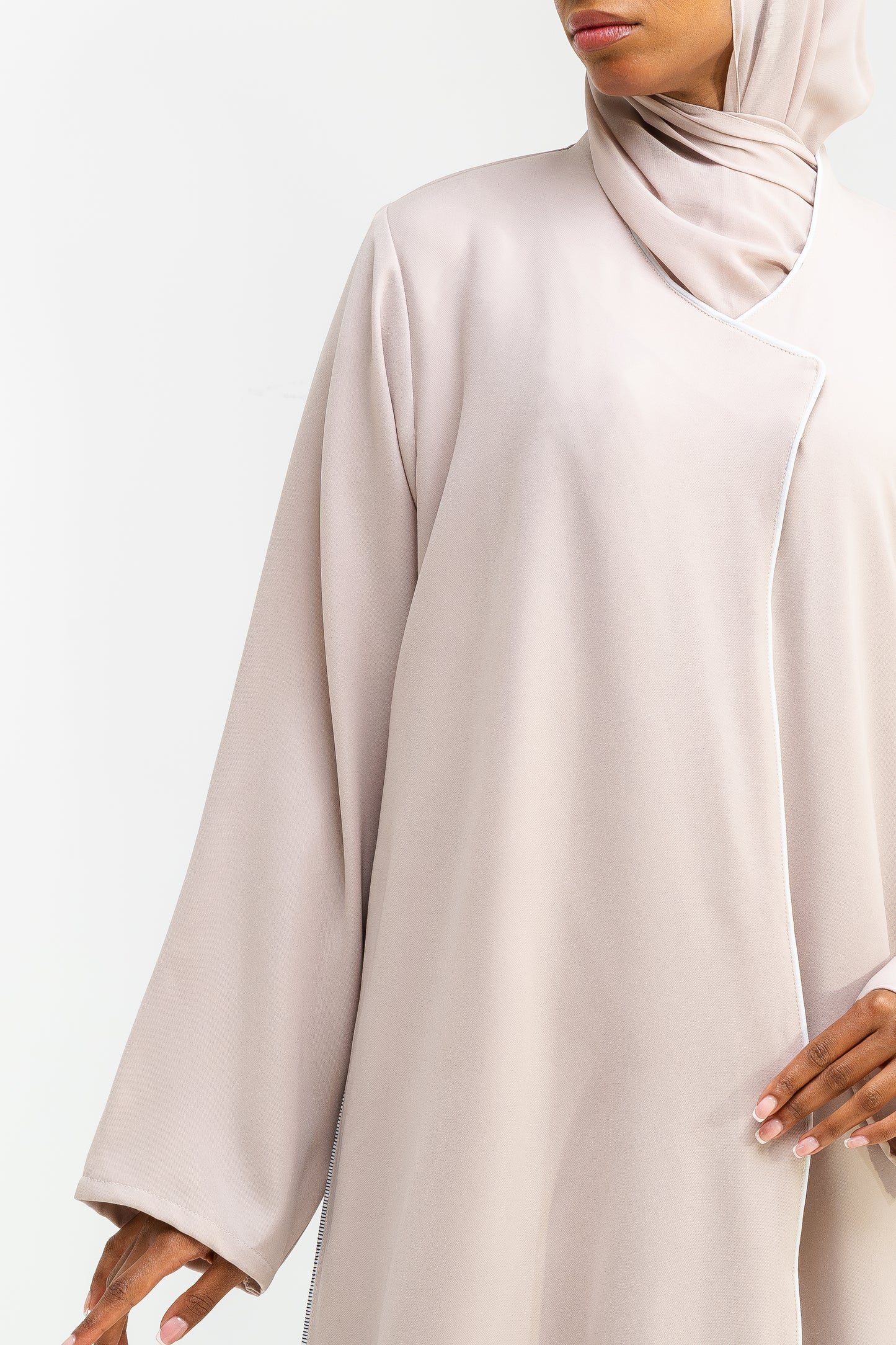 Abaya with Curved Collar Detail