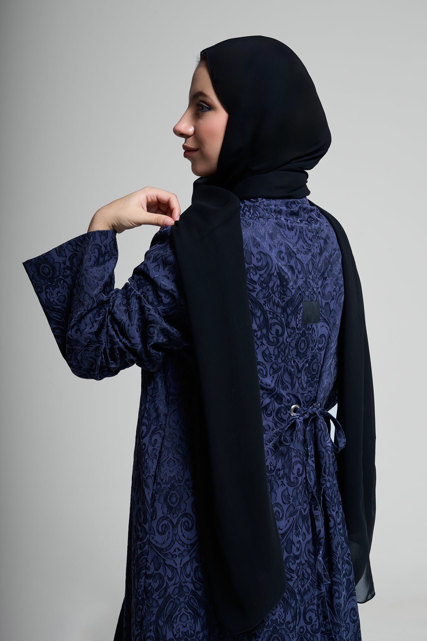 Midnight Elegance Abaya