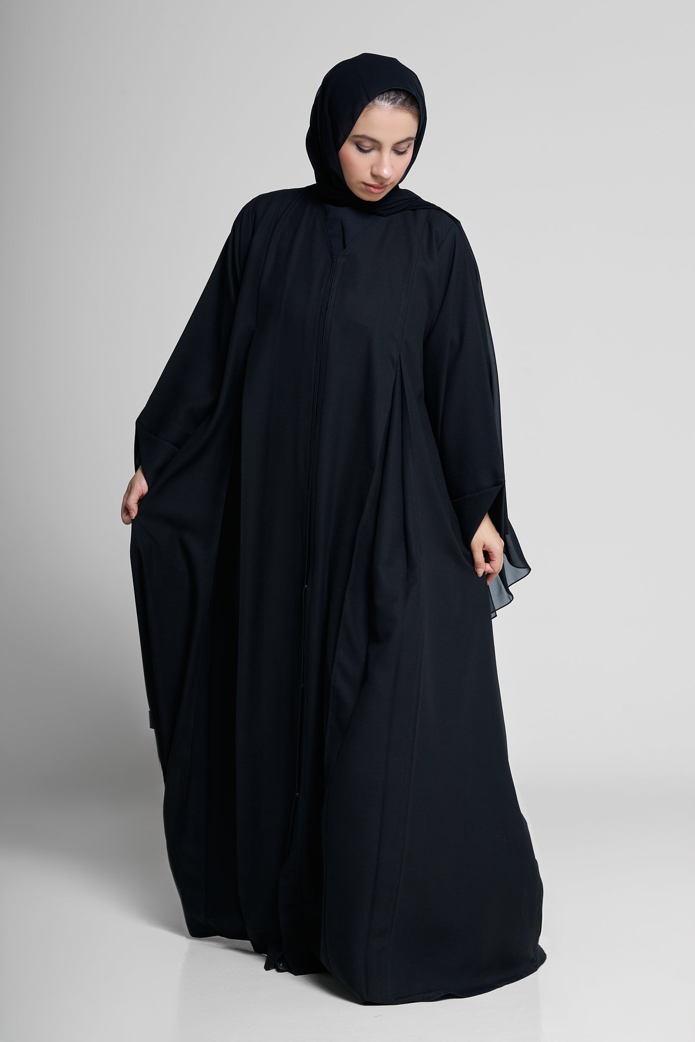 Abaya with Lace Sleeve Detail