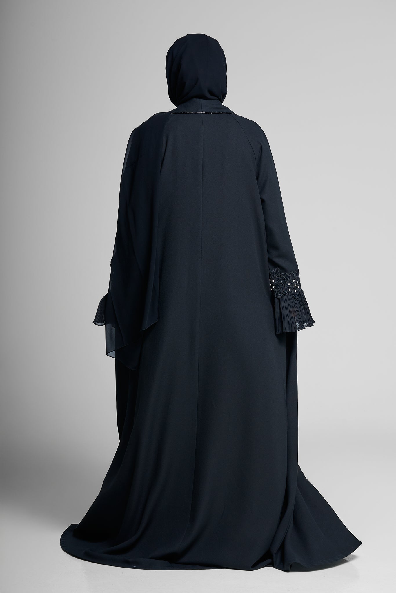 Pearl Cuff Abaya