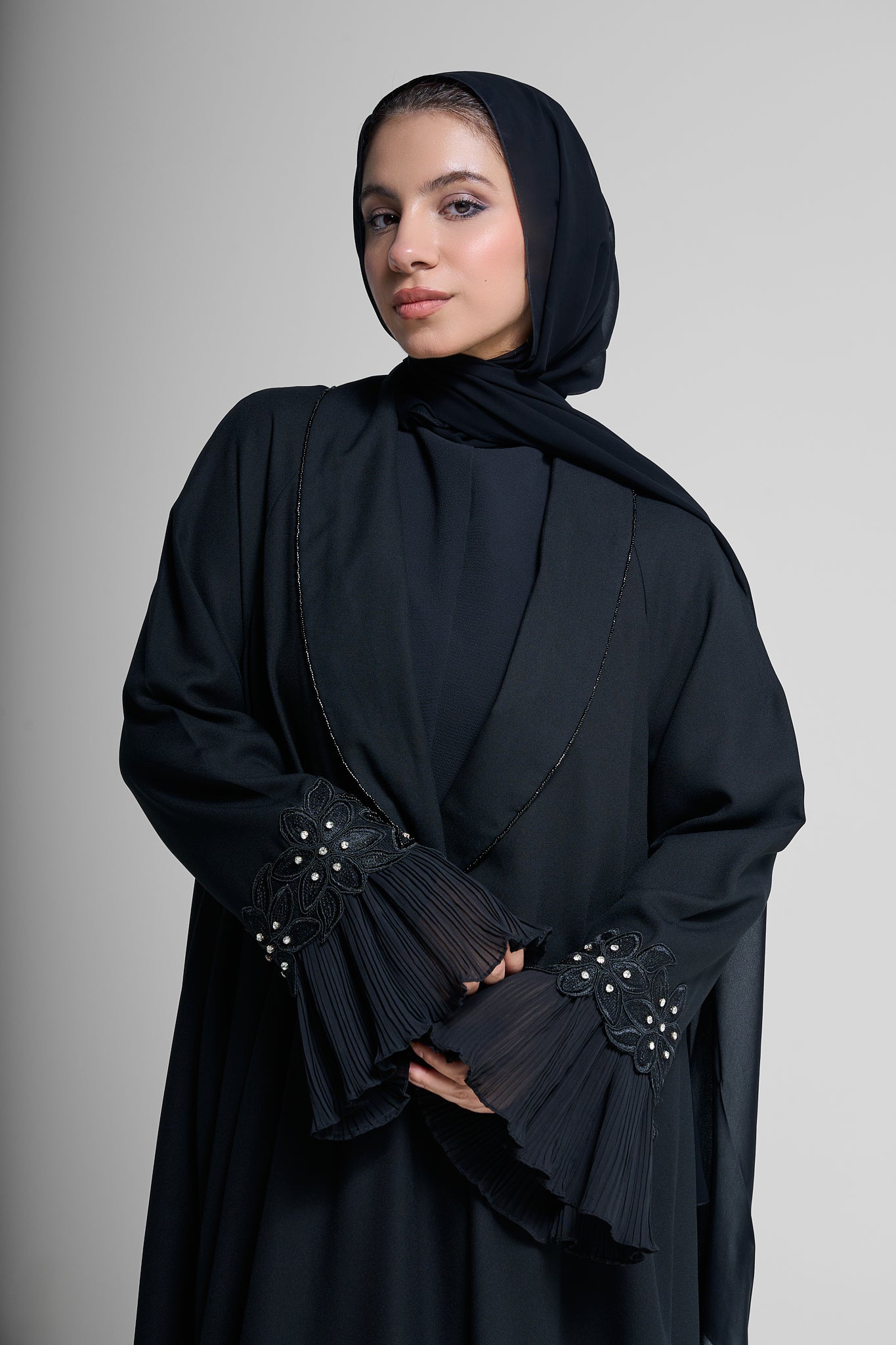 Pearl Cuff Abaya