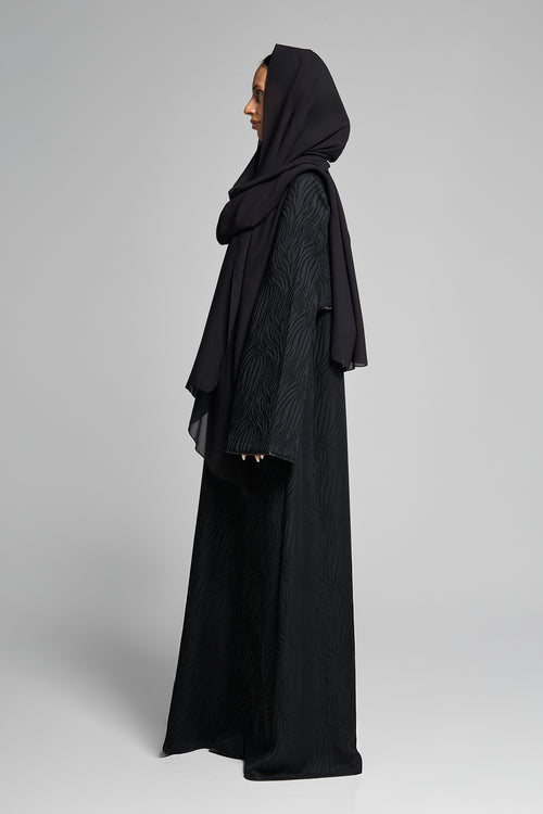 Mystic Stream Abaya – hover image