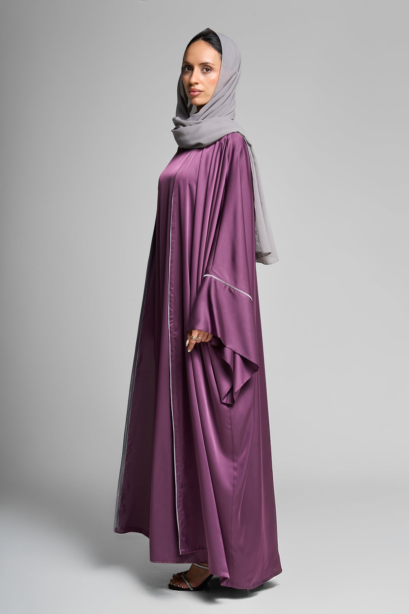 Timeless Line Abaya set