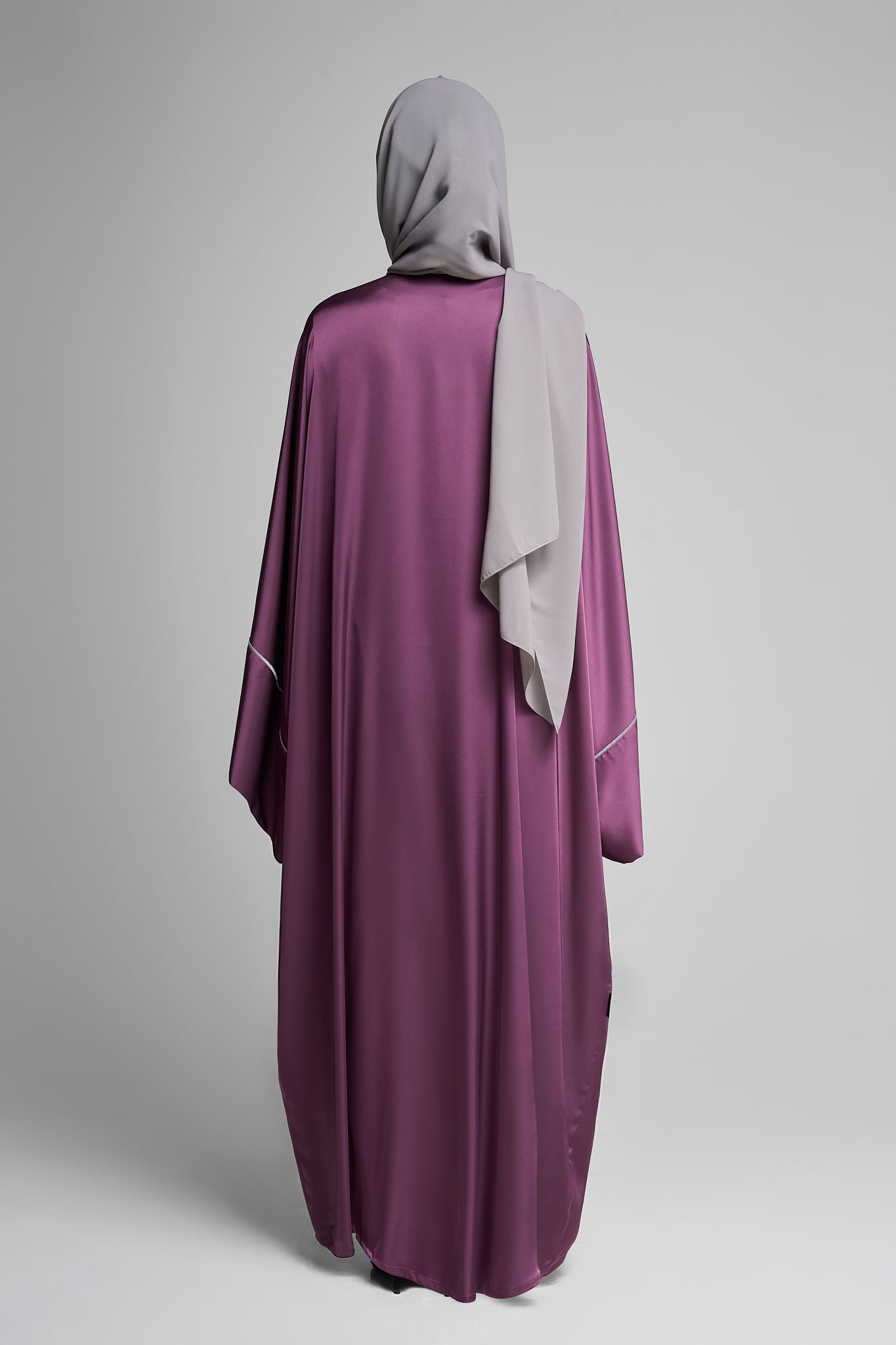 Timeless Line Abaya set
