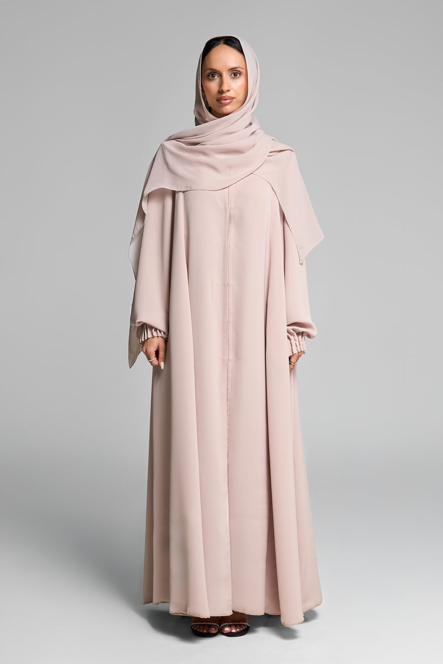 Classic Silhouette Chic Peach Abaya