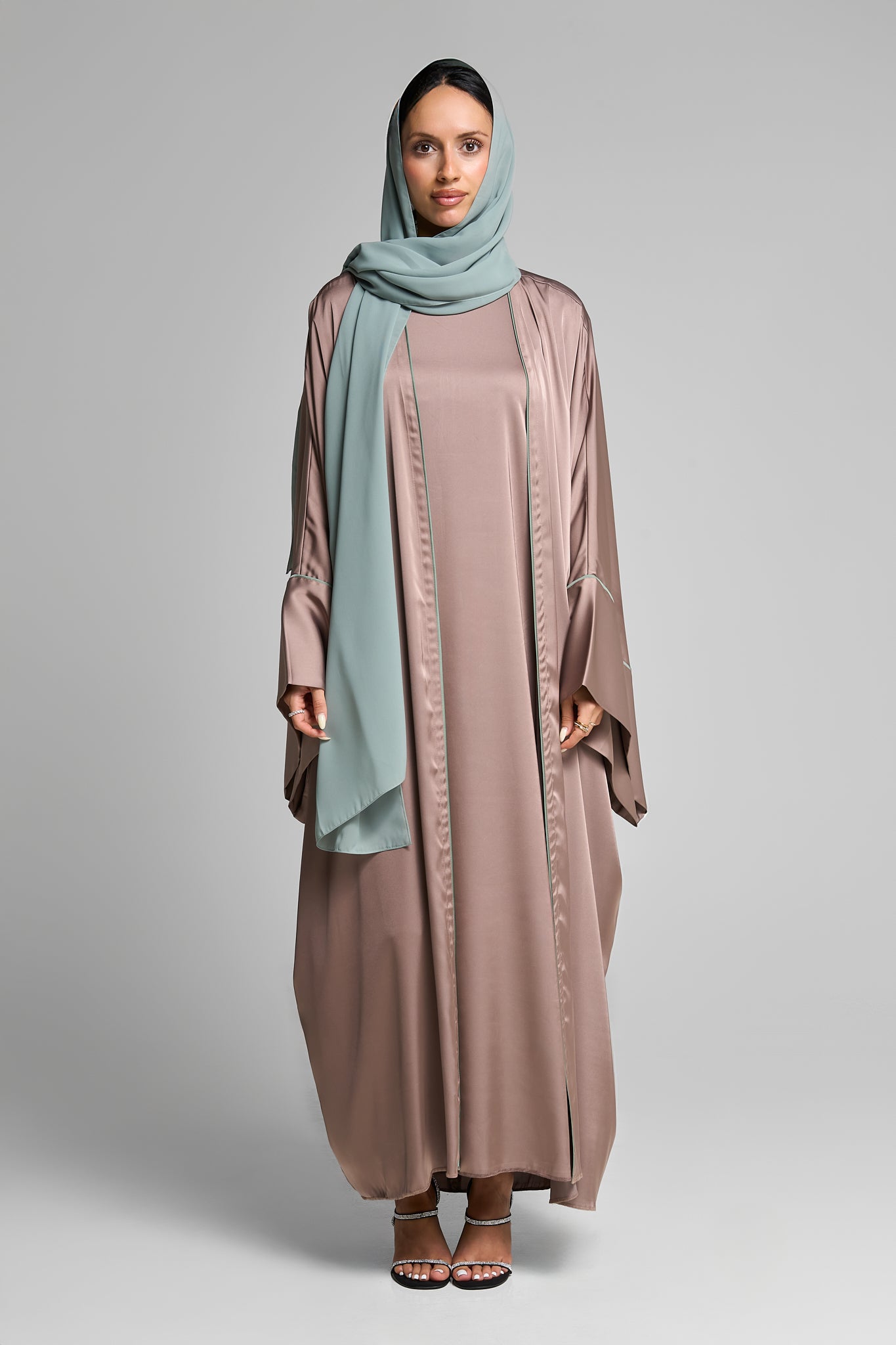 Elegant Pale Taube Open Abaya Set Vertical Detailing With Matching Inner Dress