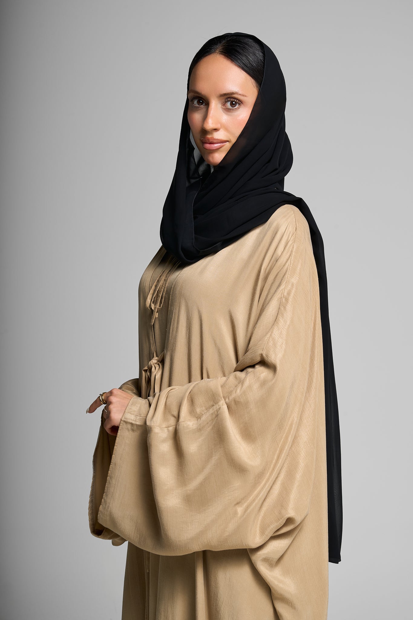 Desert Glow Abaya