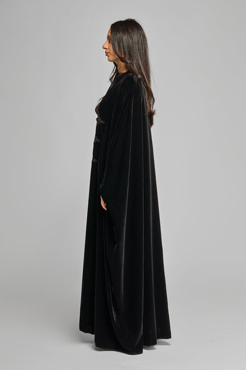 Velvet Majesty Abaya – hover image