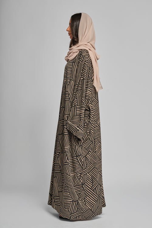 Geometric Pattern Abaya – hover image