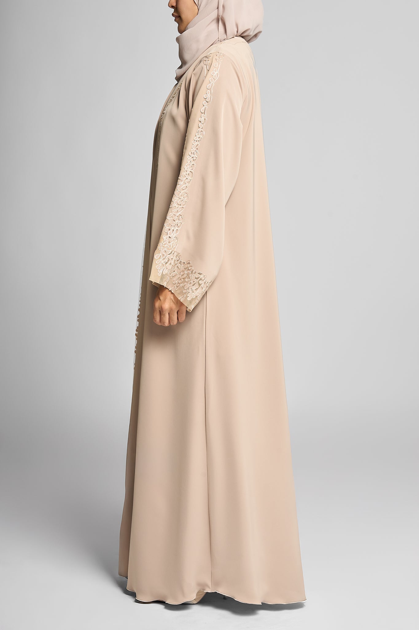 Samira Lace Abaya