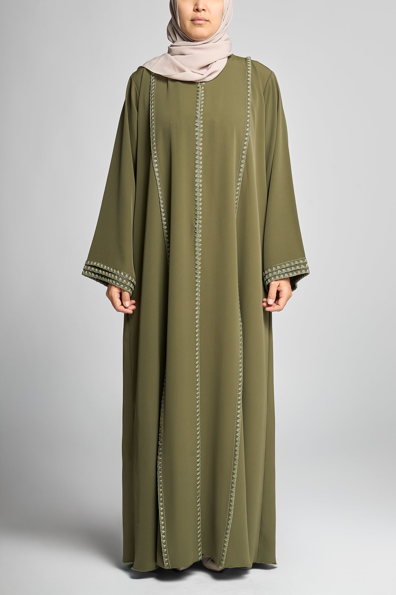 Elina Thread Abaya