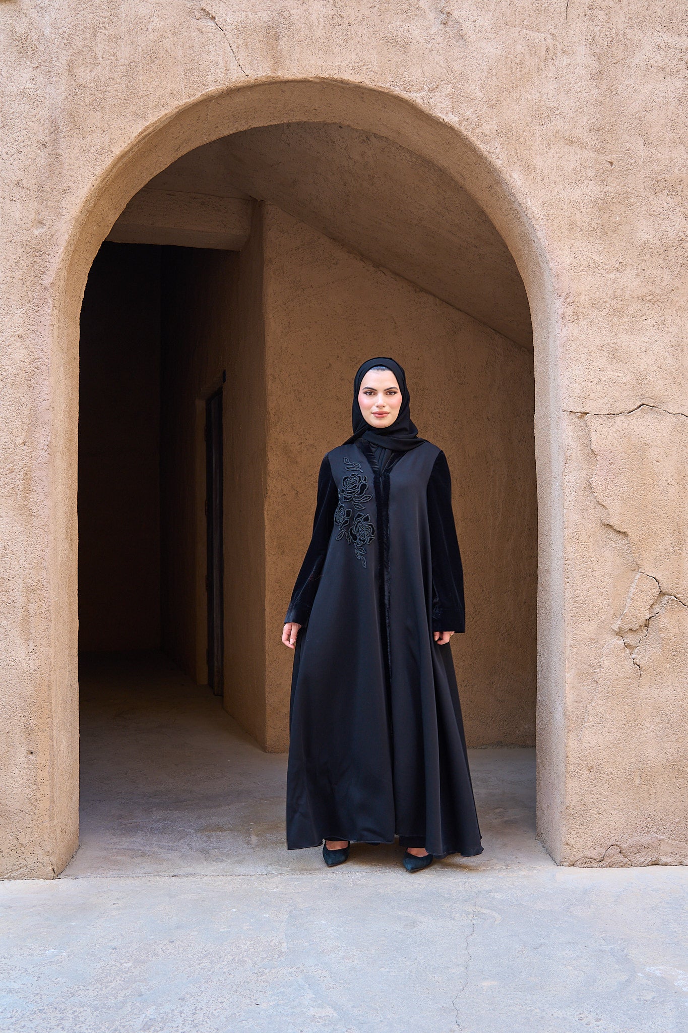 عباية فيلفيت بلوم