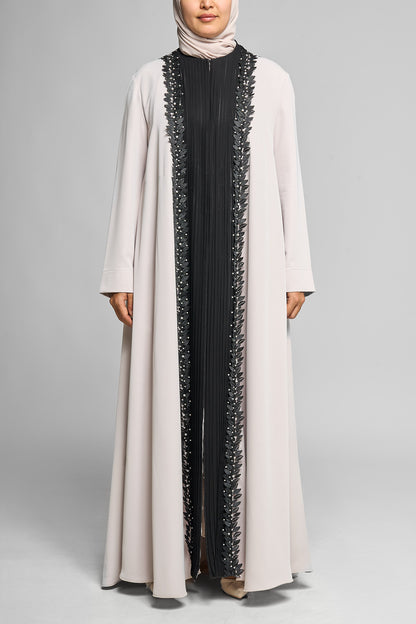 Elegant Bisht-Cut Ababishtth Embellished Leaf Trim – Black & Pearl Beige Contrast
