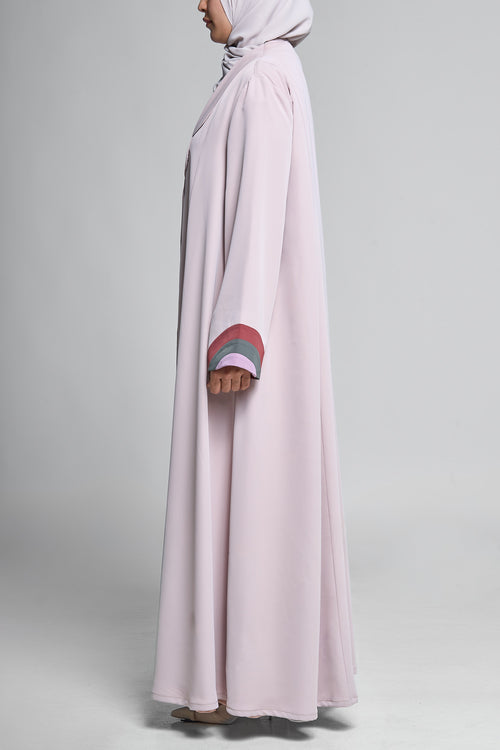 Soft Rose Open Abaya with Wavy Lapel and Tri-Tone Cuff Accents – hover image