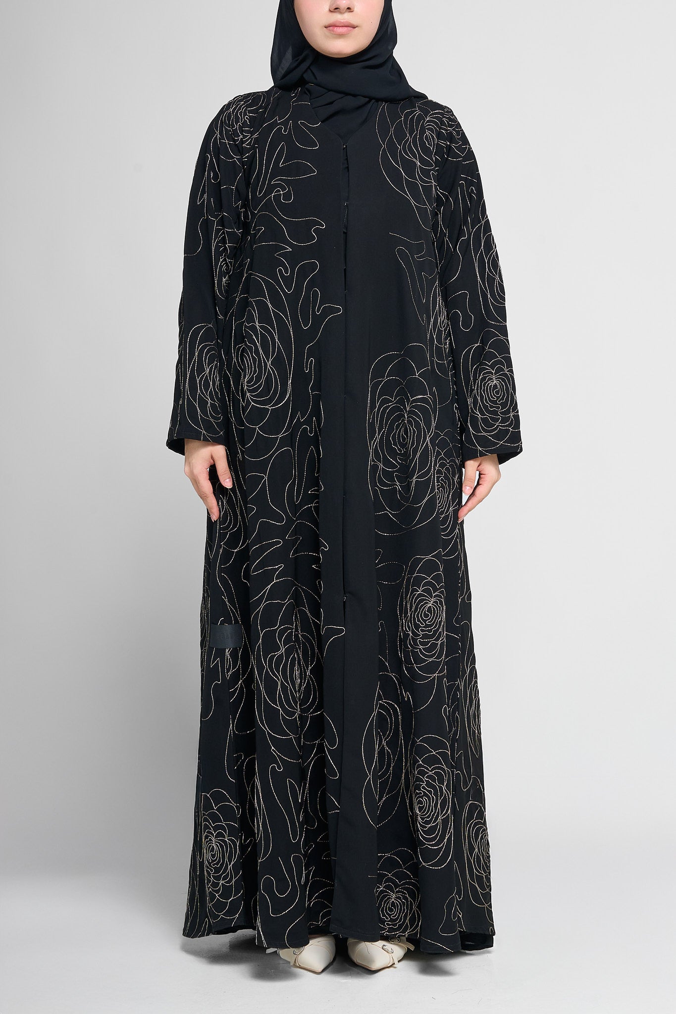 Black Abstract Rose Embroidered Full-Length Abaya