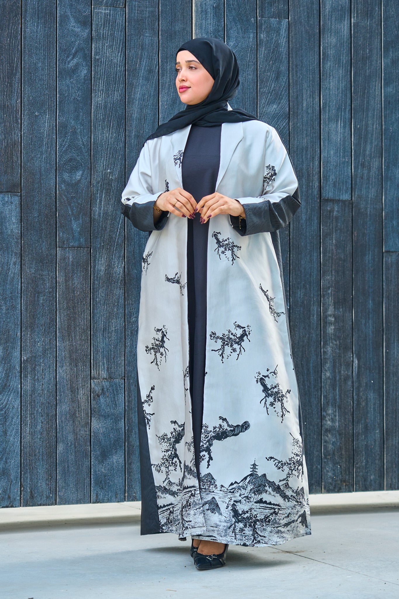 Premium Illustration Open Abaya with Nature-Inspired Print