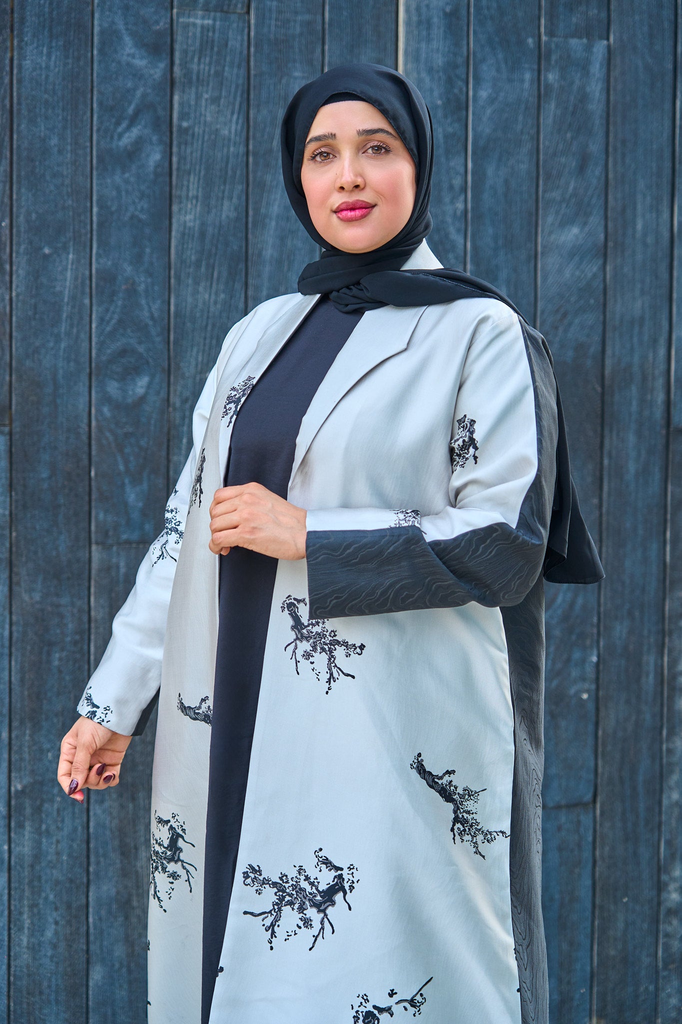 Premium Illustration Open Abaya with Nature-Inspired Print
