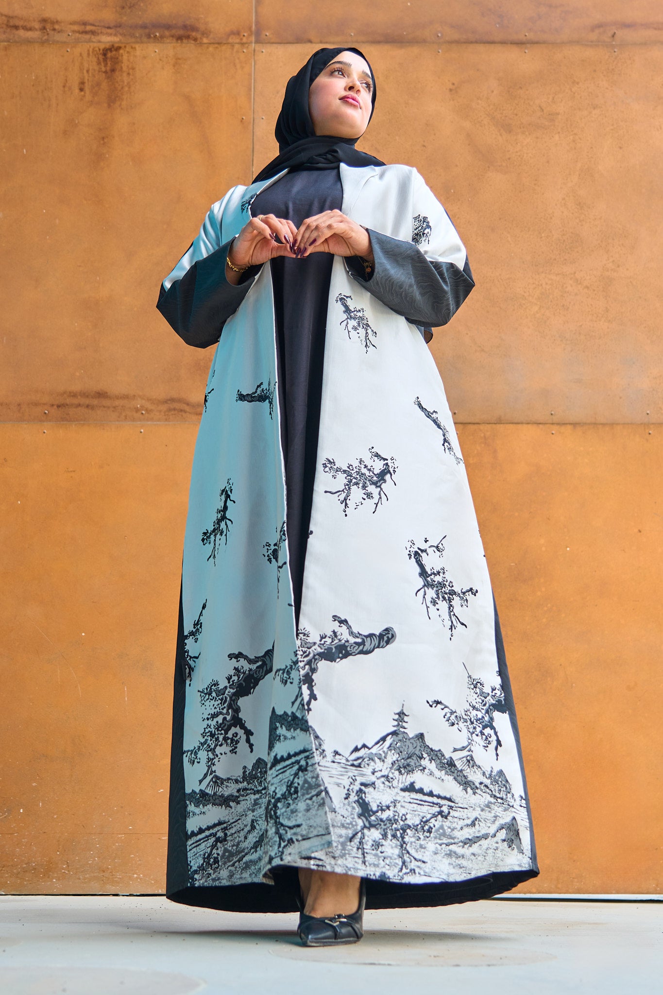 Premium Illustration Open Abaya with Nature-Inspired Print
