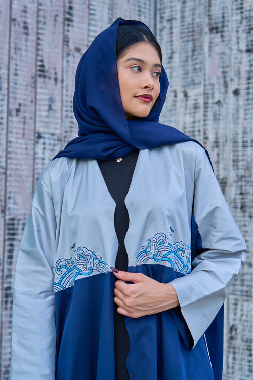Blue Wave-Inspired Embroidered Abaya in Dual-Tone Panels – hover image